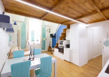 Foto 2 - Bilocale Via Torlaro
 
5, Albenga - foto 2