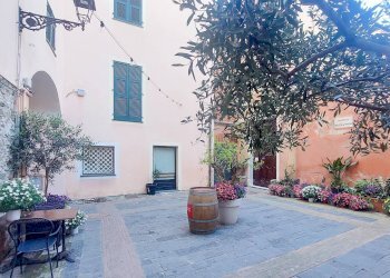 Foto 22 - Bilocale Via Torlaro
 
5, Albenga - foto 22