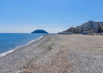 Foto 25 - Bilocale Via Torlaro
 
5, Albenga - foto 25