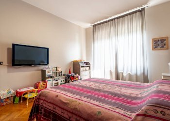 Camera - Four-room apartment Corso Giulio Cesare
 
261, Torino - photo 17