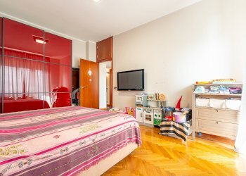 Camera - Four-room apartment Corso Giulio Cesare
 
261, Torino - photo 19