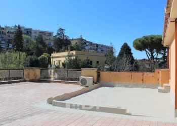 Foto 32 - Trilocale Viale Eusebio Possenti
 
2, Palombara Sabina - foto 32
