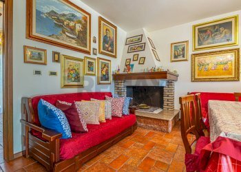 Sala da pranzo - Casa indipendente S.V. Crabulazzi
 
62, Sassari - foto 6