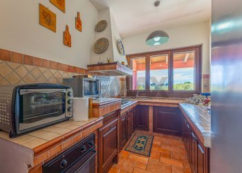 Cucina - Casa indipendente S.V. Crabulazzi
 
62, Sassari - foto 7