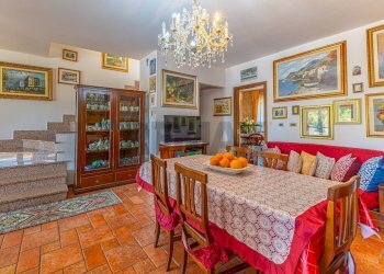 Sala da pranzo - Casa indipendente S.V. Crabulazzi
 
62, Sassari - foto 8
