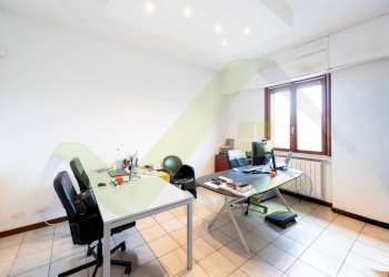 Foto 11 - Capannone VIA BUOZZI
 
22, Melzo - foto 11