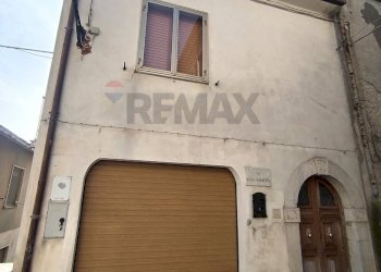 Casa all\'aperto - Casa semi indipendente VIA REGINA MARGHERITA
 
20, Sassinoro - foto 2