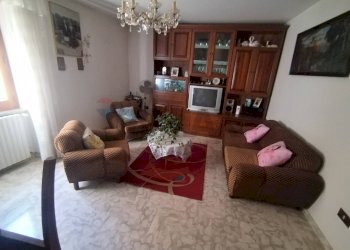 Soggiorno - Casa semi indipendente VIA REGINA MARGHERITA
 
20, Sassinoro - foto 13