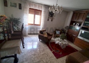 Soggiorno - Casa semi indipendente VIA REGINA MARGHERITA
 
20, Sassinoro - foto 14