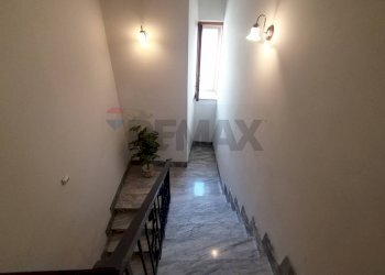 Scale - Casa semi indipendente VIA REGINA MARGHERITA
 
20, Sassinoro - foto 19