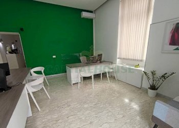 Foto 1 - Locale Commerciale Via Gennaro Tescione, Caserta - foto 1