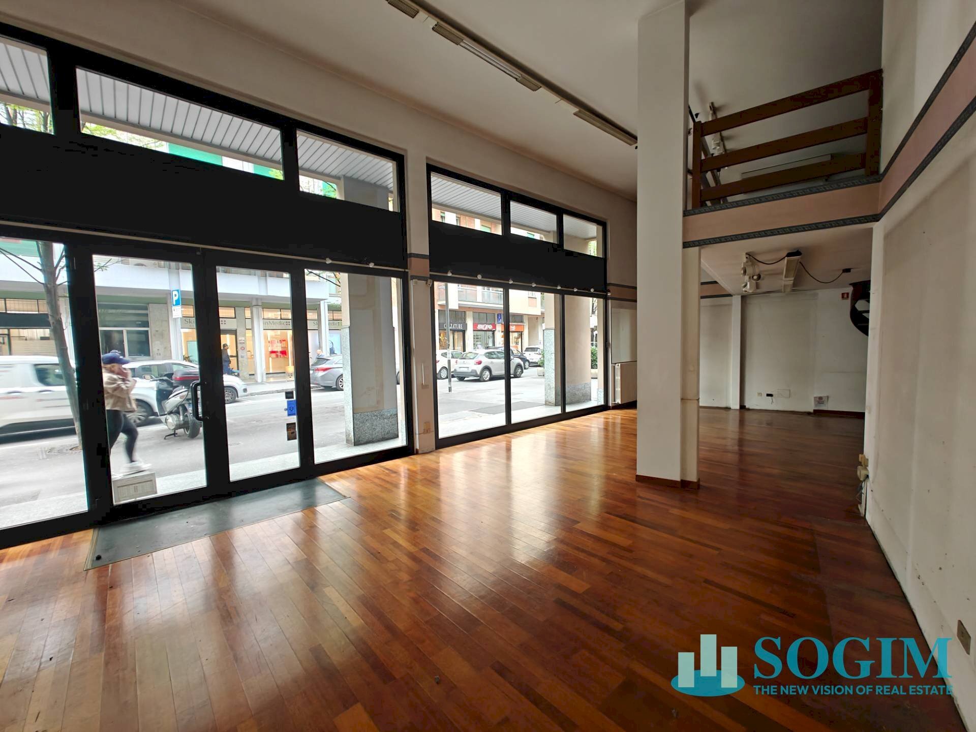 Foto 3 - Negozio Via Dante
 
42, Sesto San Giovanni - foto 3