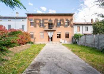 Casa all\'aperto - Casa indipendente Frattini
 
33, Dosolo - foto 1