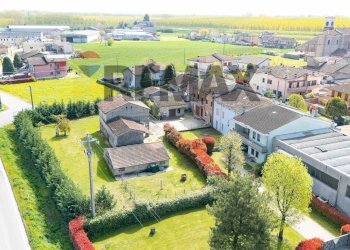 Casa all\'aperto - Casa indipendente Frattini
 
33, Dosolo - foto 3