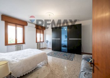 Camera / camera da letto - Casa indipendente Frattini
 
33, Dosolo - foto 22