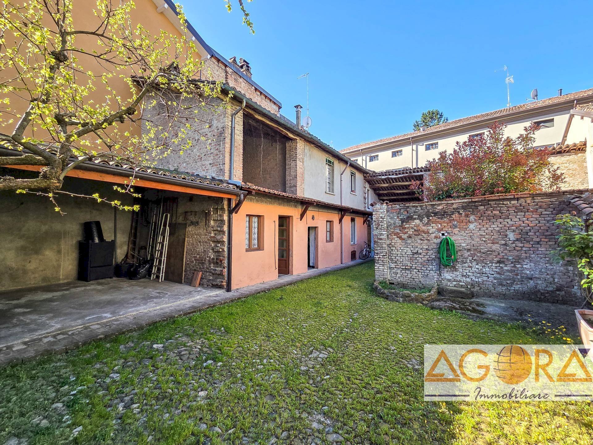 Foto 2 - Casa indipendente Via Domenico Schiavi, Tortona - foto 2