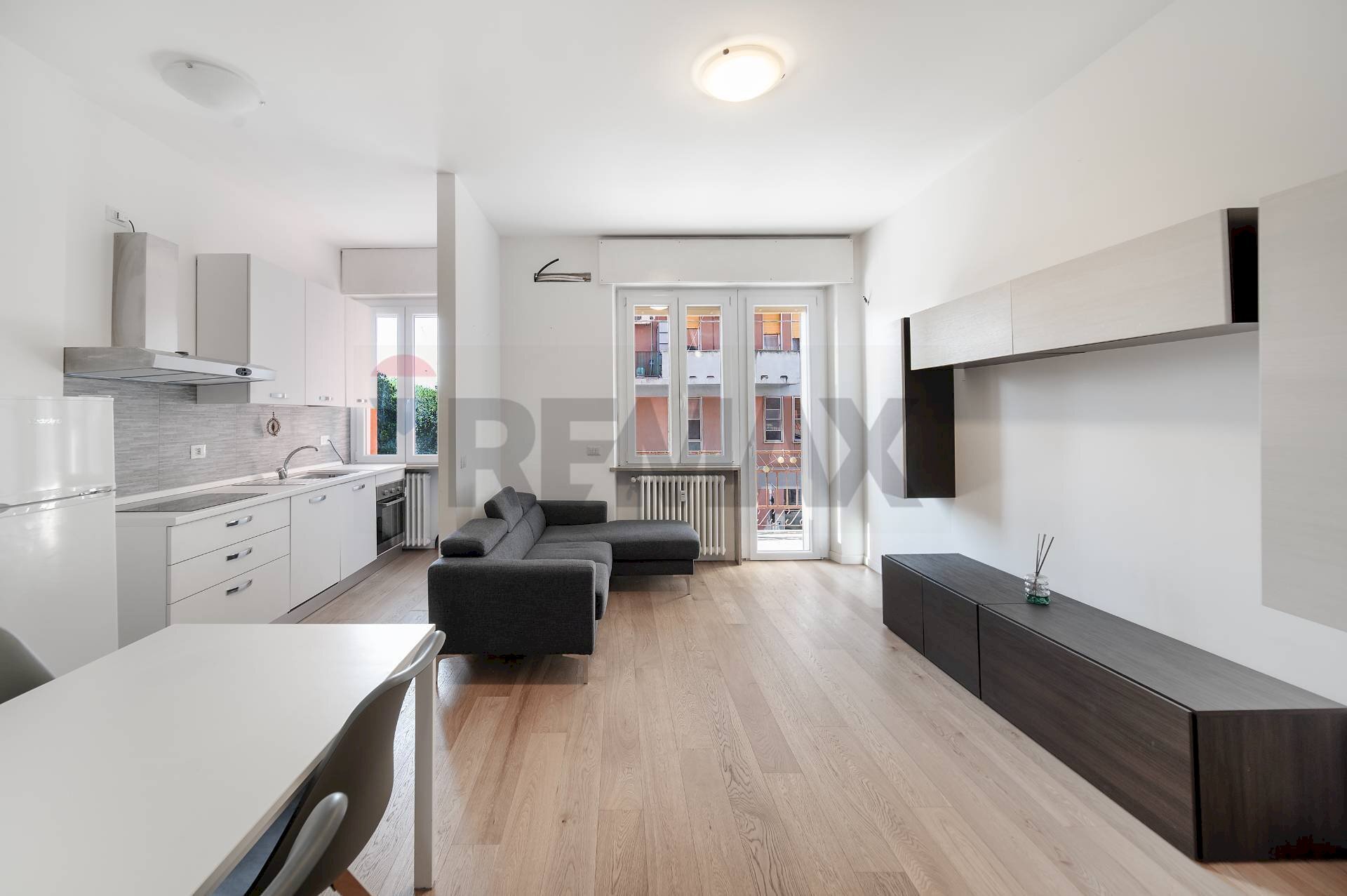 Sala da pranzo - Bilocale Via San Pietro In Verzolo
 
30, Pavia - foto 2