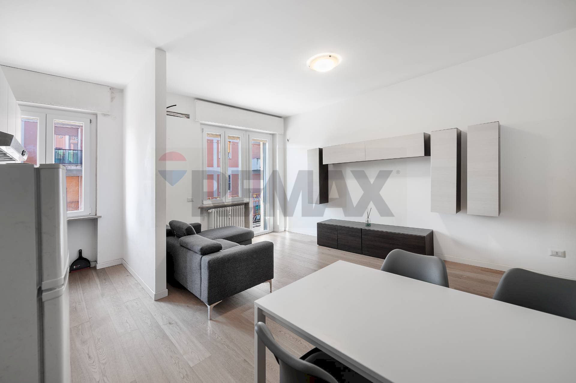 Sala da pranzo - Bilocale Via San Pietro In Verzolo
 
30, Pavia - foto 3