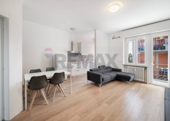 Sala da pranzo - Bilocale Via San Pietro In Verzolo
 
30, Pavia - foto 1