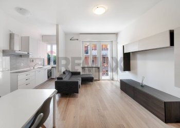 Sala da pranzo - Bilocale Via San Pietro In Verzolo
 
30, Pavia - foto 2