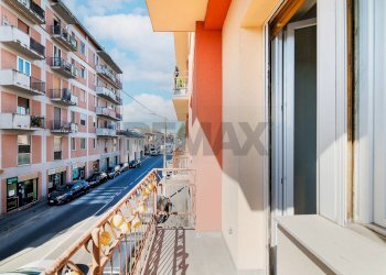 Balcone - Bilocale Via San Pietro In Verzolo
 
30, Pavia - foto 12