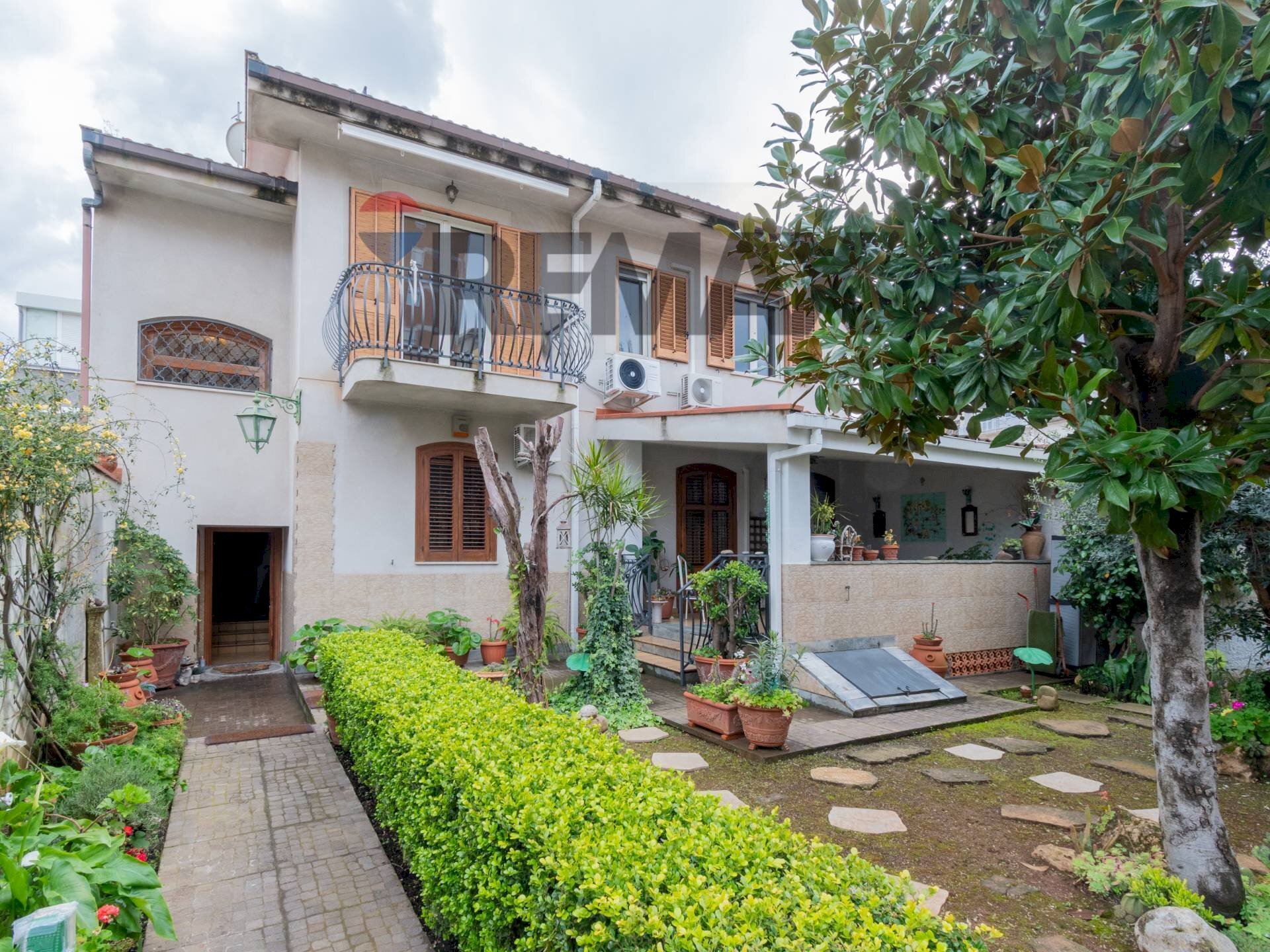 Casa all\'aperto - Casa semi indipendente Via Cesare Terranova
 
33, Palermo - foto 1