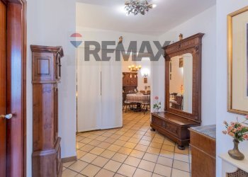 Hall / corridoio - Casa semi indipendente Via Cesare Terranova
 
33, Palermo - foto 19