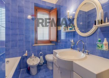 Bagno - Casa semi indipendente Via Cesare Terranova
 
33, Palermo - foto 27