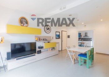 Sala da pranzo - Casa semi indipendente Via Cesare Terranova
 
33, Palermo - foto 31