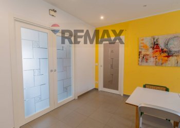 Sala da pranzo - Casa semi indipendente Via Cesare Terranova
 
33, Palermo - foto 32