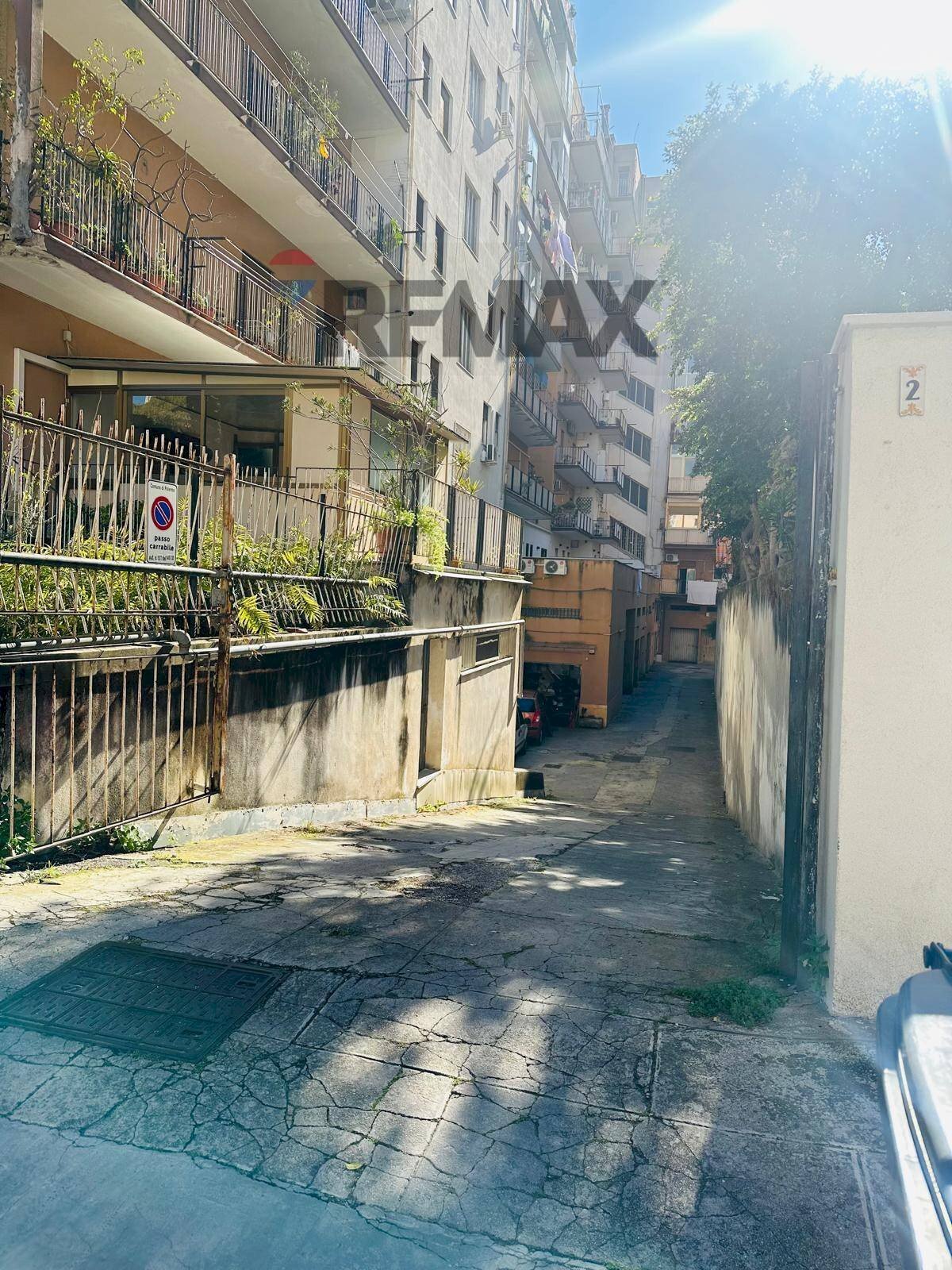 Edificio all\'aperto - Box via veneto
 
3, Palermo - foto 3