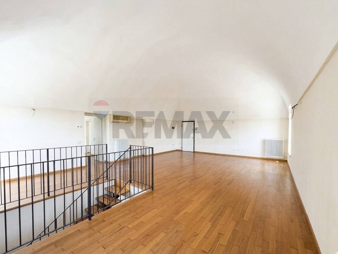 Stanza vuota - Quadrilocale Viale Roma
 
44/C, Novellara - foto 2