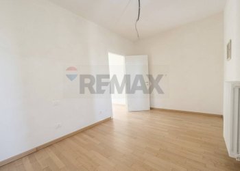 Stanza vuota - Quadrilocale Viale Roma
 
44/C, Novellara - foto 15