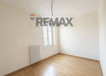 Stanza vuota - Quadrilocale Viale Roma
 
44/C, Novellara - foto 16