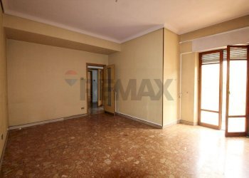 Stanza vuota - Appartamento via Leonardo Da Vinci
 
24, Ragusa - foto 7