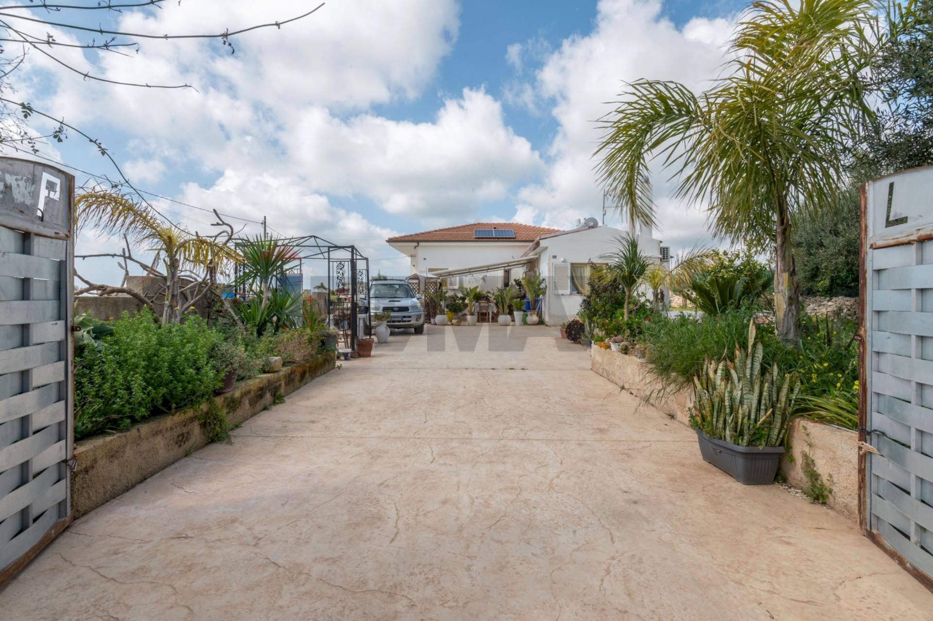 Casa all\'aperto - Villa C.da Scorrione Zappulla
 
3, Modica - foto 1