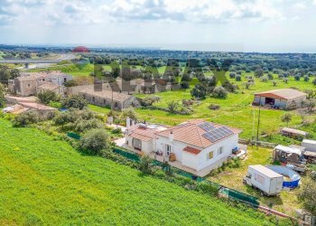 Casa all\'aperto - Villa C.da Scorrione Zappulla
 
3, Modica - foto 27