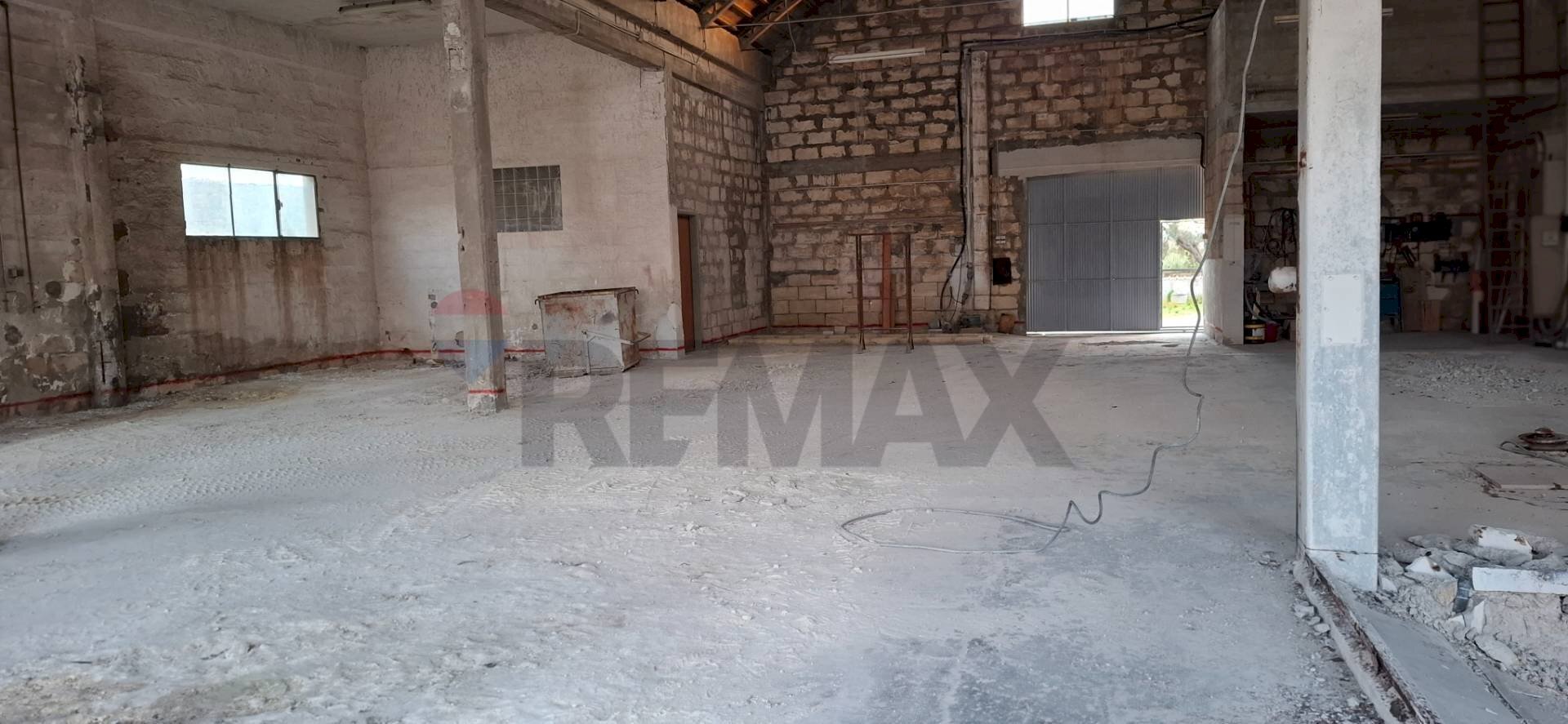 Parcheggio - Capannone S.S.115 Comiso
 
300, Comiso - foto 2