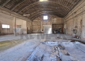 Parcheggio - Capannone S.S.115 Comiso
 
300, Comiso - foto 4