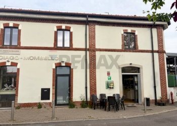 Casa all\'aperto - Bar Tavola Calda - Fredda via Vittorio Veneto
 
1, Bovisio-Masciago - foto 29