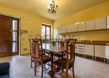 Sala da pranzo - Casa semi indipendente via Boschetto
 
6/A, Vergiate - foto 2