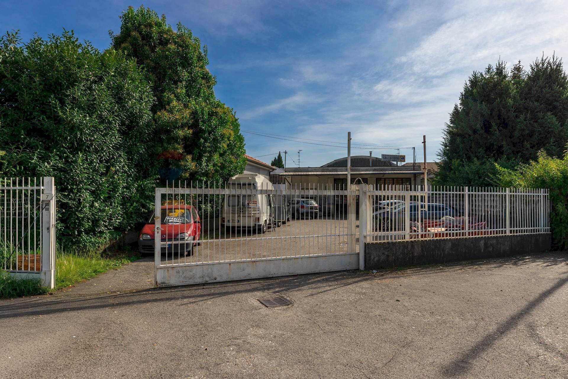 Casa all\'aperto - Locale Commerciale Via Torino
 
7, Samarate - foto 3