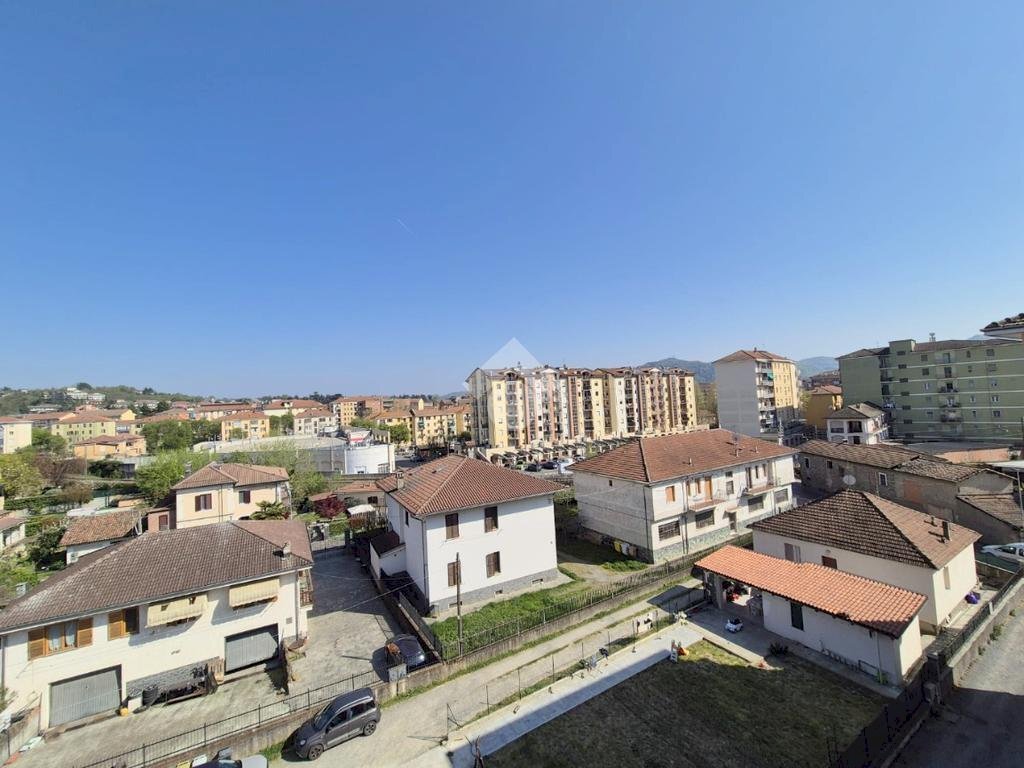 Quadrilocale Via Michelangelo Buonarroti, Acqui Terme - foto 1