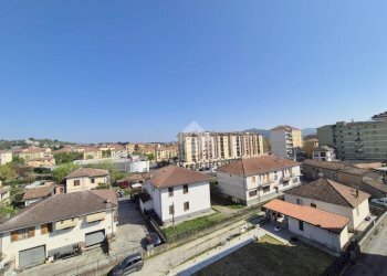 Quadrilocale Via Michelangelo Buonarroti, Acqui Terme - foto 1