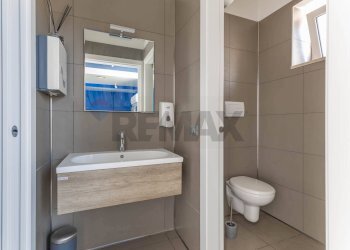 Bagno - Locale Commerciale Via Gandhi
 
1, Alberobello - foto 7