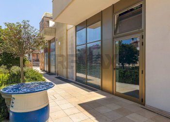 Terrazza - Locale Commerciale Via Gandhi
 
1, Alberobello - foto 10