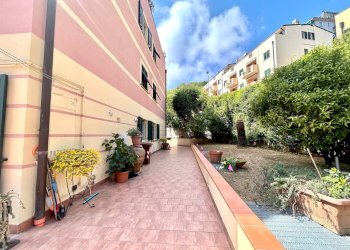 Foto 1 - Quadrilocale VIA NOSTRA SIGNORA DEGLI ANGELI, Savona - foto 1