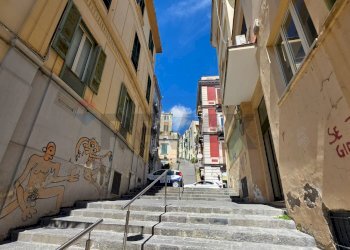 Edificio all\'aperto - Bilocale Napoli - foto 2