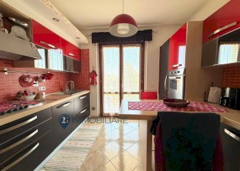 Foto 2 - Casa indipendente Via Ferdinando Compagni
 
19, Massa - foto 2