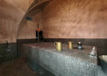 Foto 1 - Locale Commerciale Via Filomarini
 
8, Gallipoli - foto 1